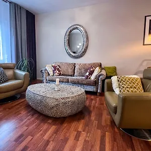 Big, Central And Charming On Schaafenstrasse Apartment